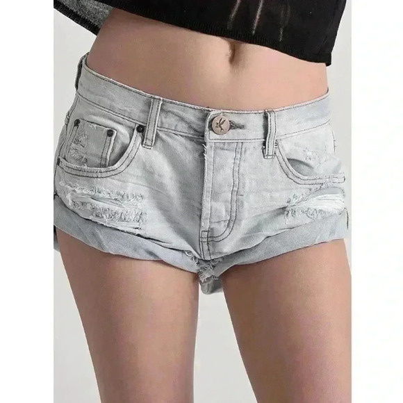 One teaspoon Bandits Short in Hamptons - Picture 6 of 8